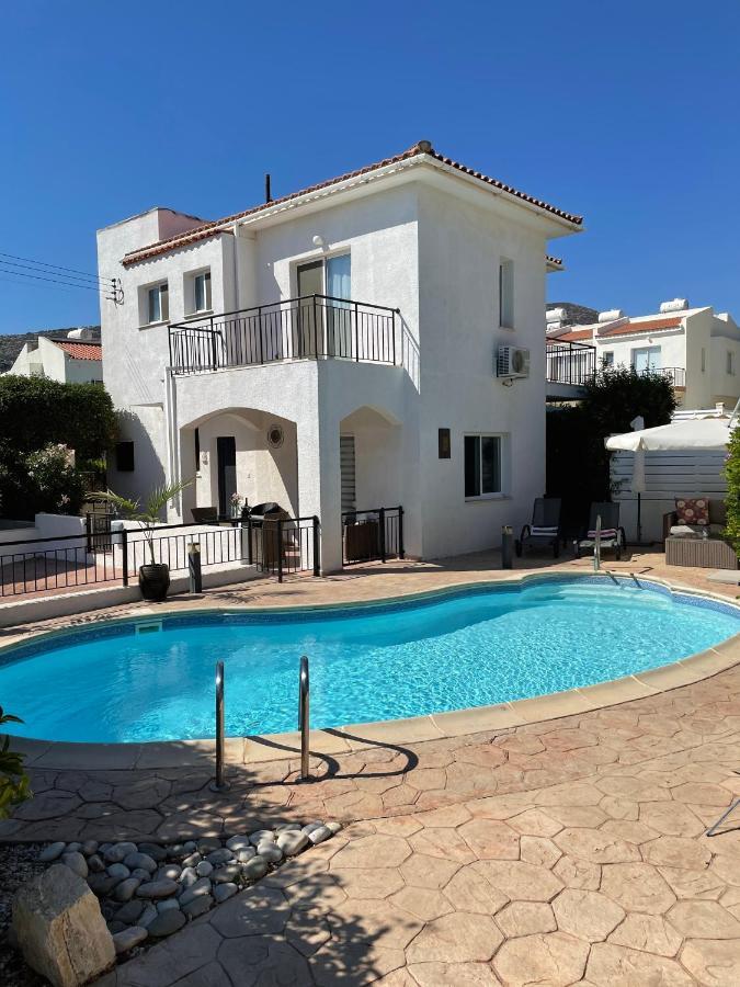 Villa Laurel Peyia Exterior photo